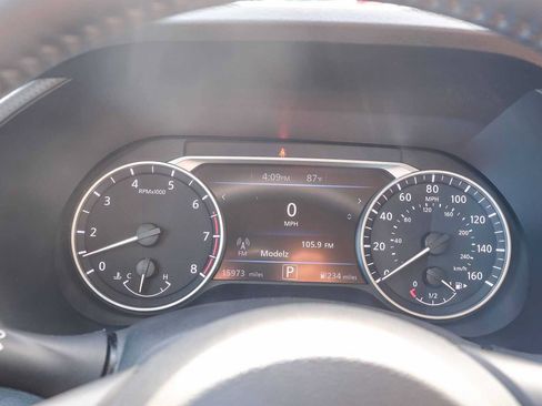 Used 2023 Nissan Sentra SV w/ SV Premium Package FWD image 25