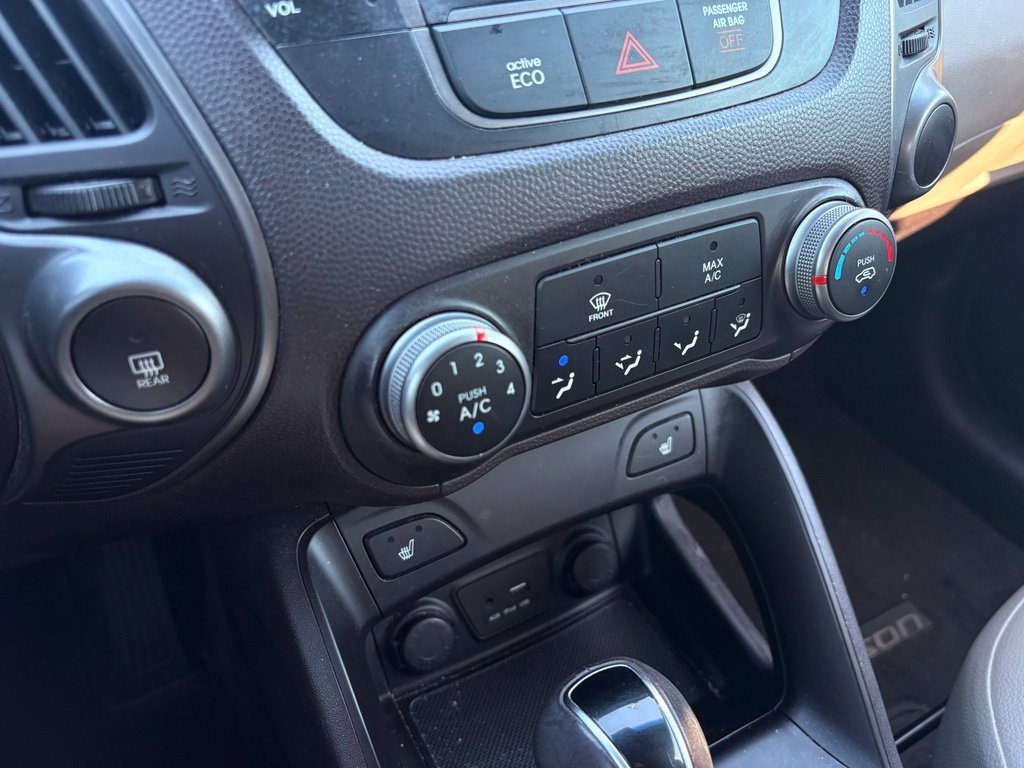 Used 2015 Hyundai Tucson SE FWD image 18