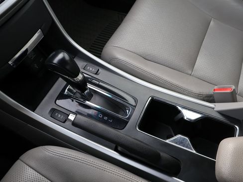 Used 2013 Honda Accord EX-L image 22
