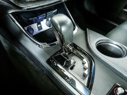 Used 2017 Toyota Avalon XLE image 15