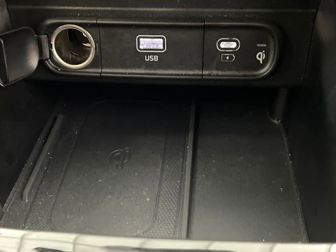 Used 2025 Kia Telluride S image 60