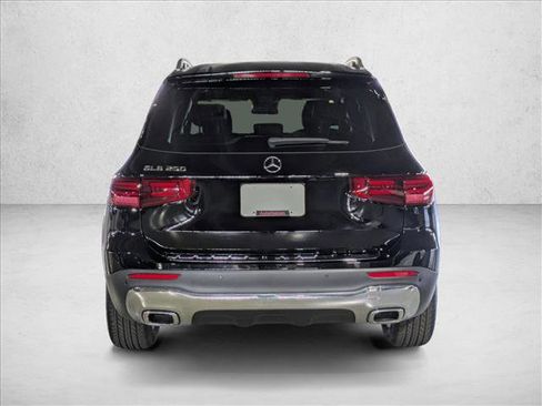 Certified 2025 Mercedes-Benz GLB 250 image 9