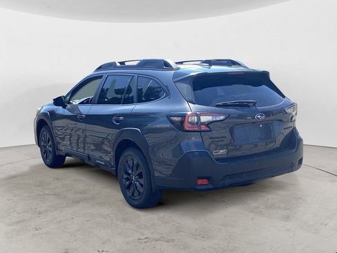 Used 2023 Subaru Outback Onyx Edition AWD/4WD image 3