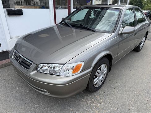 Used 2001 Toyota Camry LE FWD image 6