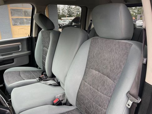 Used 2019 RAM 1500 Big Horn image 12
