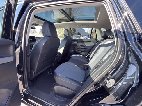 New 2026 Volkswagen Tiguan SE AWD/4WD image 16