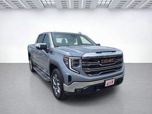 Used 2023 GMC Sierra 1500 SLT w/ SLT Premium Plus Package AWD/4WD image 2