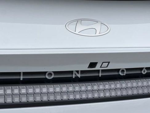 Used 2024 Hyundai Ioniq 6 SEL RWD image 34