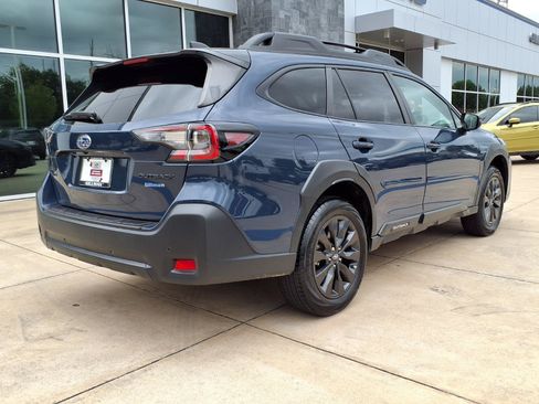 Certified 2025 Subaru Outback Onyx Edition AWD/4WD image 25