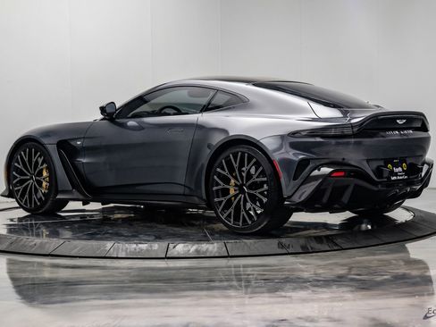 Used 2023 Aston Martin V12 Vantage RWD image 12