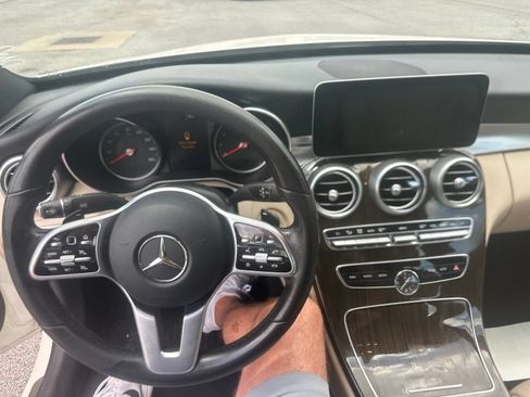 Used 2019 Mercedes-Benz C 300 4MATIC Sedan image 16