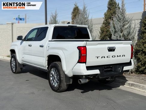 Used 2024 Toyota Tacoma Limited w/ Limited Package (LT) image 6