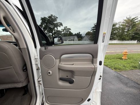 Used 2004 Dodge Ram 2500 Truck SLT w/ Trailer Tow Group AWD/4WD image 12
