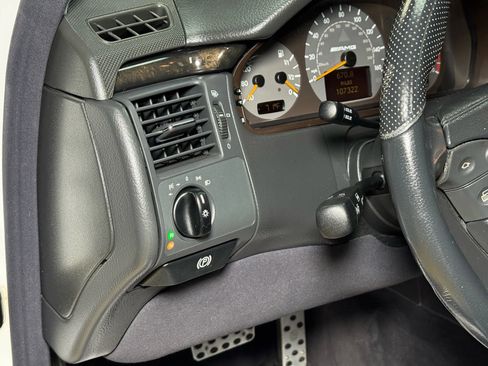 Used 2000 Mercedes-Benz E 55 AMG Sedan image 37