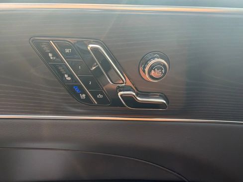 Used 2025 Cadillac Lyriq Luxury w/ LPO, Floor Liner Package AWD/4WD image 20