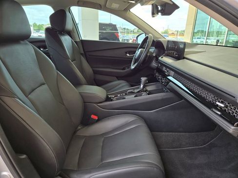 Used 2025 Honda Accord Touring image 26