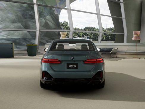 New 2026 BMW i5 eDrive40 w/ M Sport Package image 5