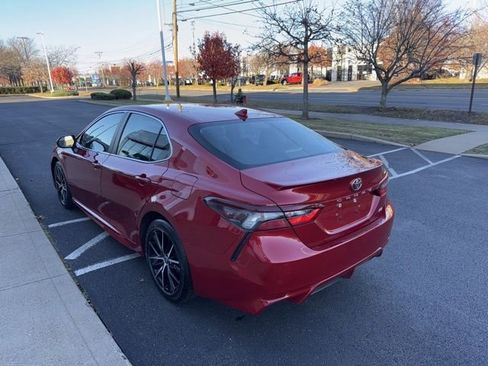 Certified 2023 Toyota Camry SE image 6