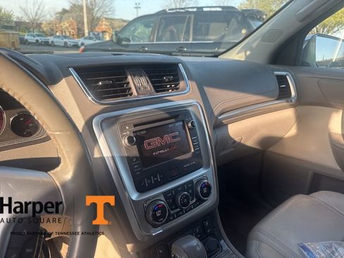 Used 2015 GMC Acadia SLT image 16