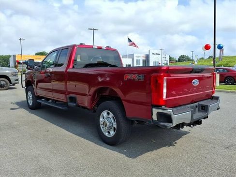 Used 2025 Ford F350 XLT w/ FX4 Off-Road Package AWD/4WD image 8