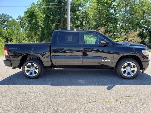 Used 2022 RAM 1500 Big Horn AWD/4WD image 2