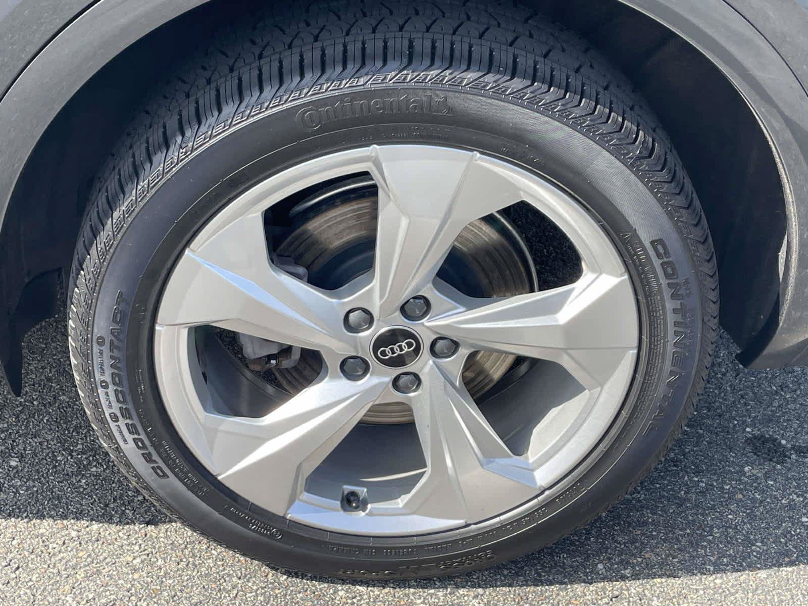 Certified 2023 Audi Q5 2.0T Premium Plus w/ Premium Plus Package AWD/4WD image 17