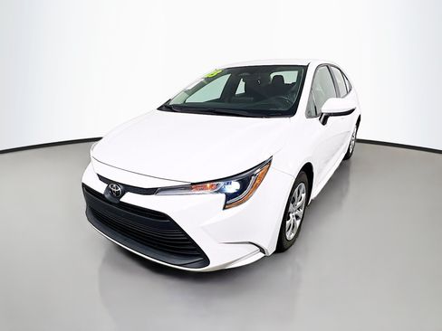 Used 2023 Toyota Corolla LE FWD image 10