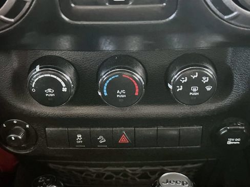 Used 2017 Jeep Wrangler Unlimited Sport w/ Quick Order Package 24S AWD/4WD image 18
