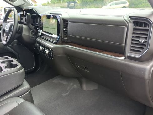 Used 2025 GMC Sierra 1500 SLT image 20