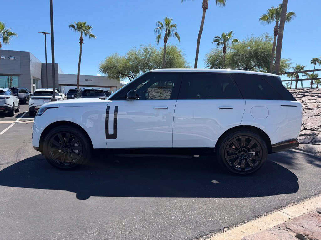 New 2026 Land Rover Range Rover SE AWD/4WD image 3