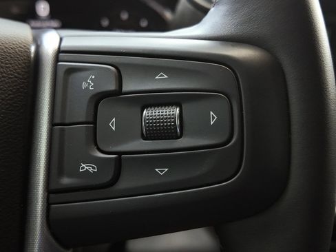 Used 2024 GMC Sierra 1500 Elevation image 8