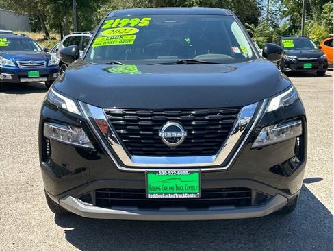 Used 2022 Nissan Rogue SV AWD/4WD image 2