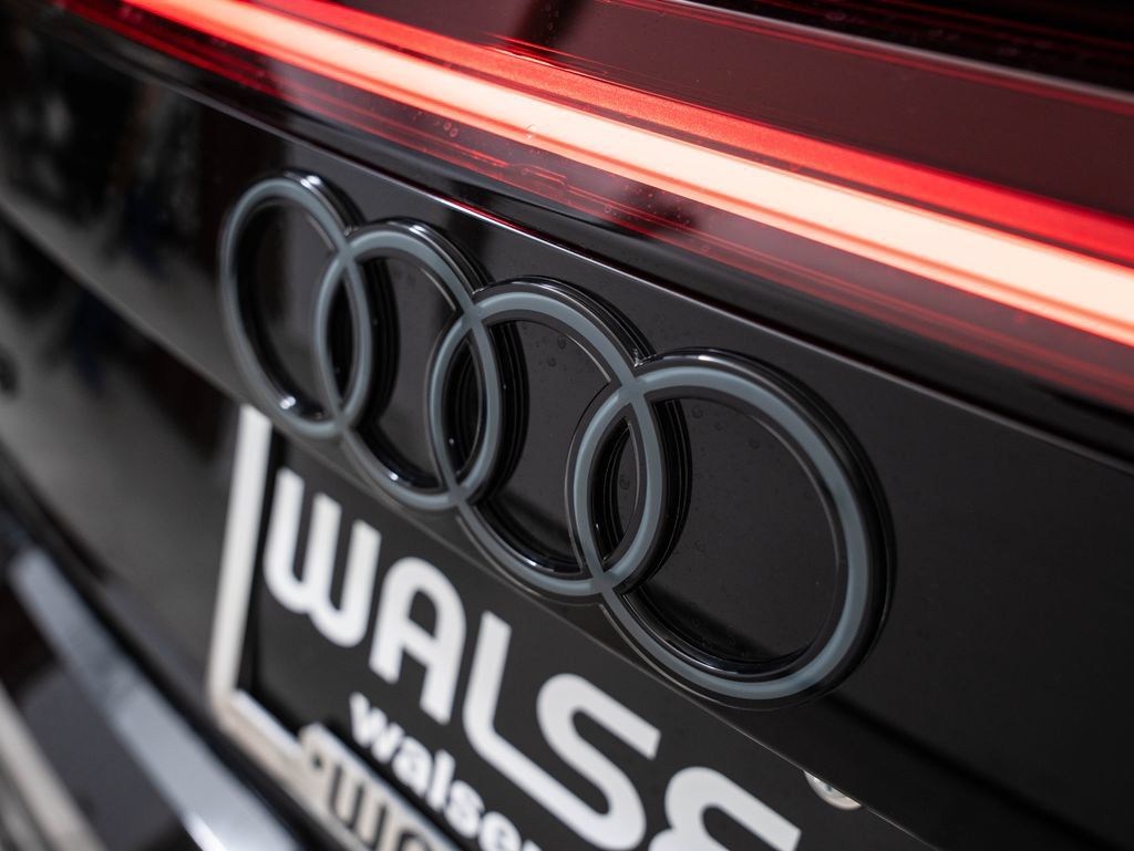 Used 2025 Audi RS Q8 performance AWD/4WD image 18