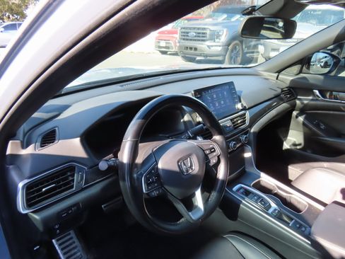 Used 2022 Honda Accord Sport image 14