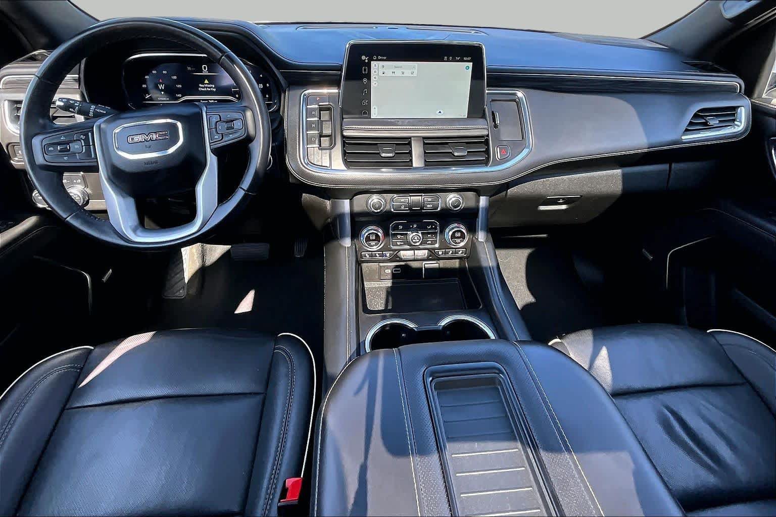 Used 2023 GMC Yukon SLT AWD/4WD image 15