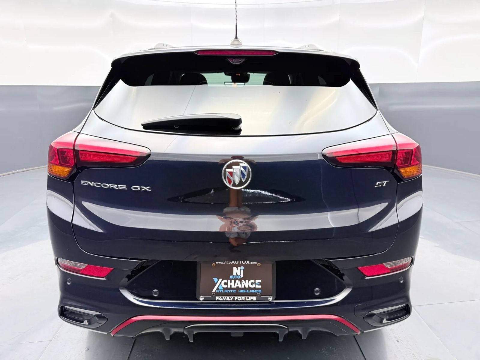 Used 2021 Buick Encore GX Essence w/ Advanced Technology Package FWD image 6