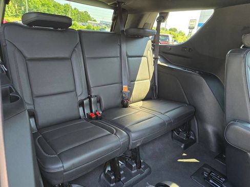 Used 2023 GMC Yukon Denali AWD/4WD image 15