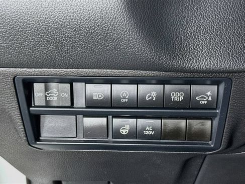 Certified 2025 Toyota Tundra Limited AWD/4WD image 11