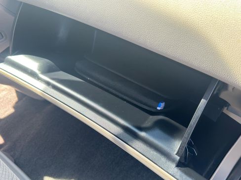 Used 2016 Honda Odyssey LX image 25