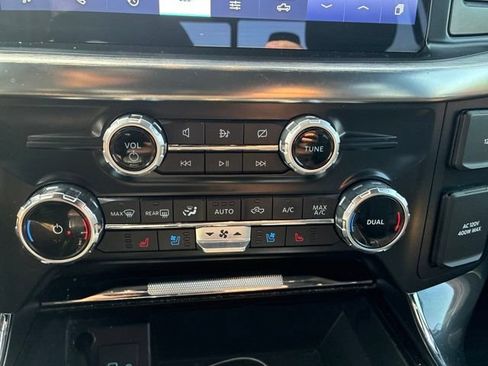 Used 2022 Ford F150 Lariat AWD/4WD image 8