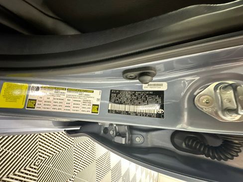 Used 2025 Toyota Corolla LE image 12