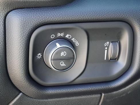 New 2026 RAM 3500 Big Horn AWD/4WD image 22