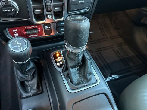 New 2026 Jeep Gladiator Mojave image 24