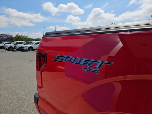 Used 2019 Ford F150 XLT w/ Equipment Group 302A Luxury AWD/4WD image 17