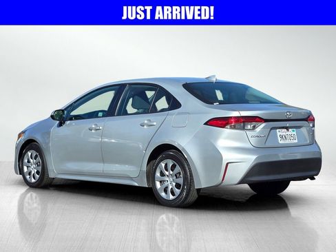 Used 2024 Toyota Corolla LE FWD image 6