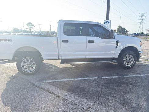 Used 2021 Ford F250 XL w/ STX Appearance Package AWD/4WD image 2