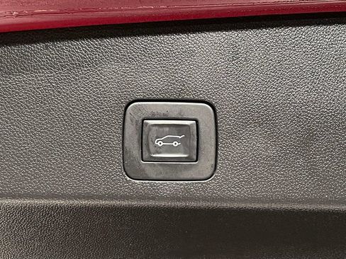 Used 2024 Buick Encore GX Avenir w/ Avenir Convenience Package FWD image 13