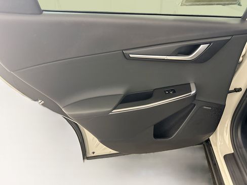 Used 2023 Kia EV6 Wind image 27