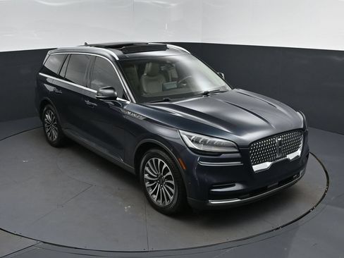 Used 2022 Lincoln Aviator Reserve w/ Equipment Group 201A RWD image 1