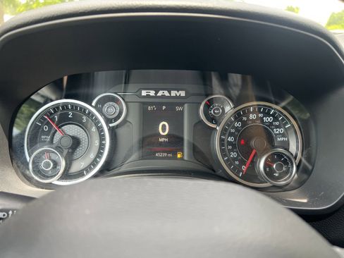 Used 2020 RAM 1500 Big Horn AWD/4WD image 11